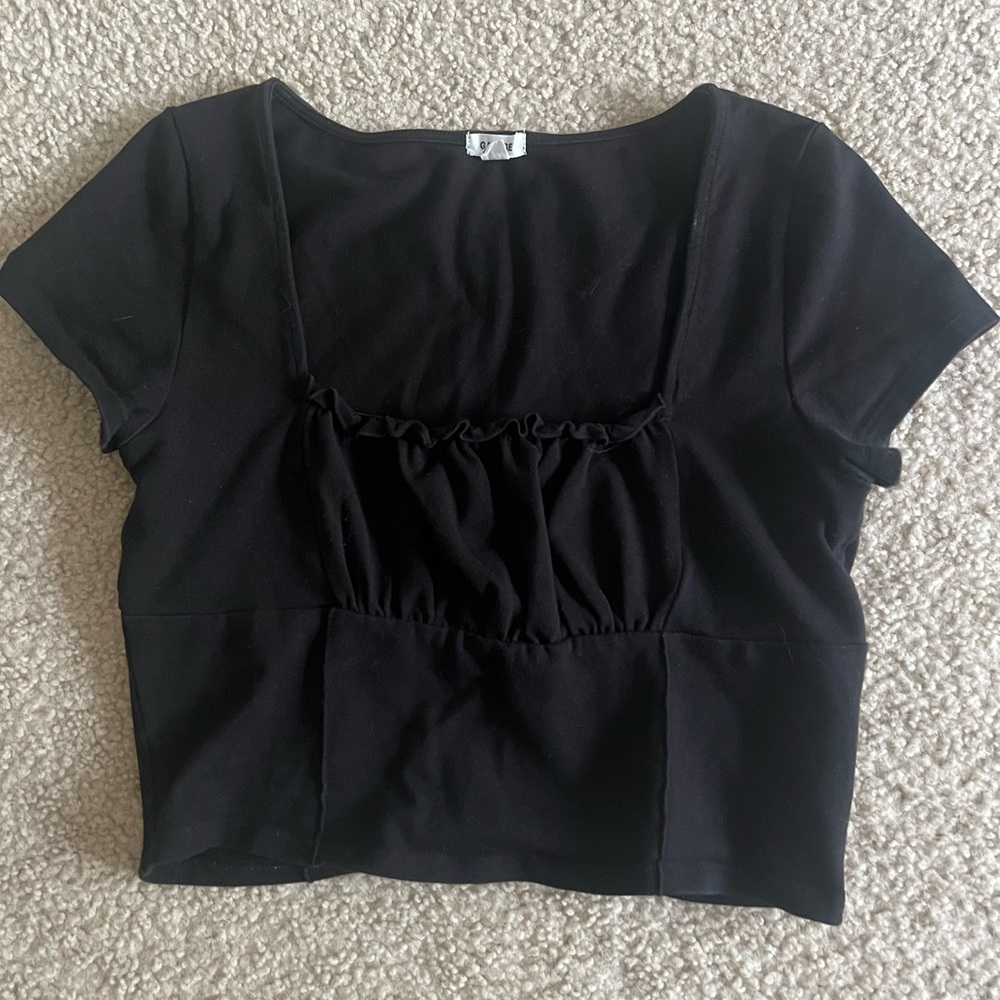 Garage Cropped Black Top